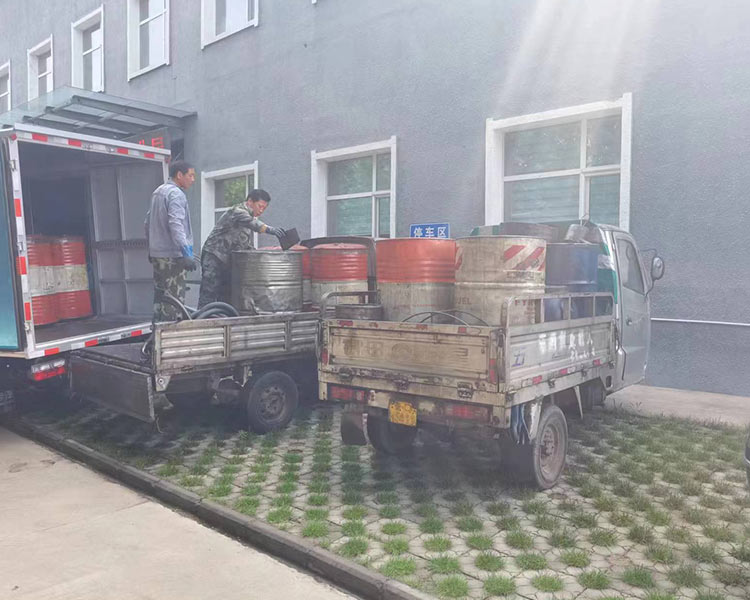 嘉鴻科貿(mào)談?wù)勎ｋU(xiǎn)廢物處置存在著哪些問題?